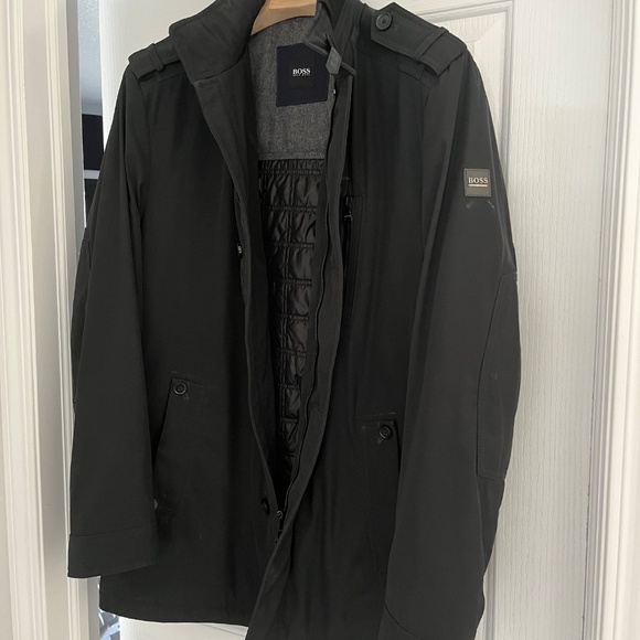 Hugo Boss lined Winter Dress Coat / Trench Coat - Black Polyester - Picture 2 of 6